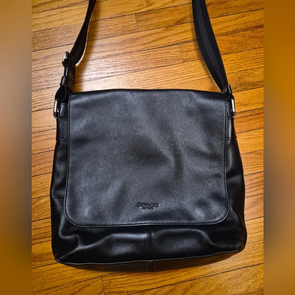 Coach Charles Messenger Bag Black Leather - Picture 4 of 9